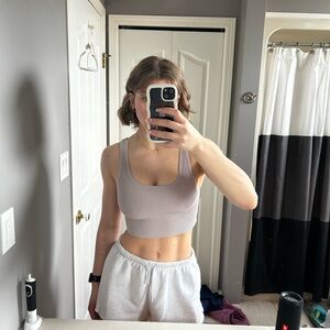 Aritzia babaton sculpt knit tank!!